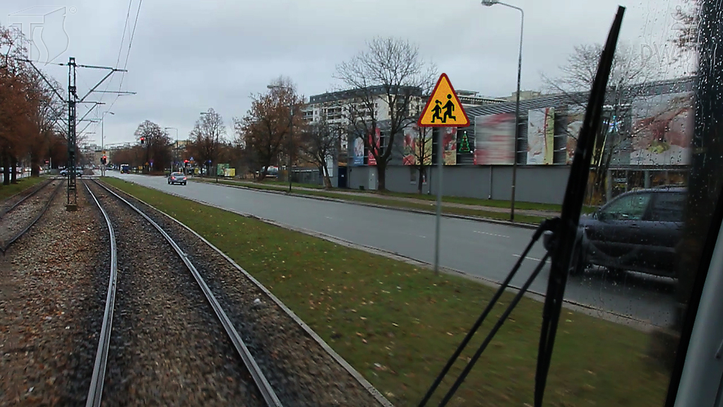 zdjecie do pytania - Czy  widząc ten znak jesteś ostrzegany o zbliżaniu się do miejsca szczególnie uczęszczanego przez dzieci?