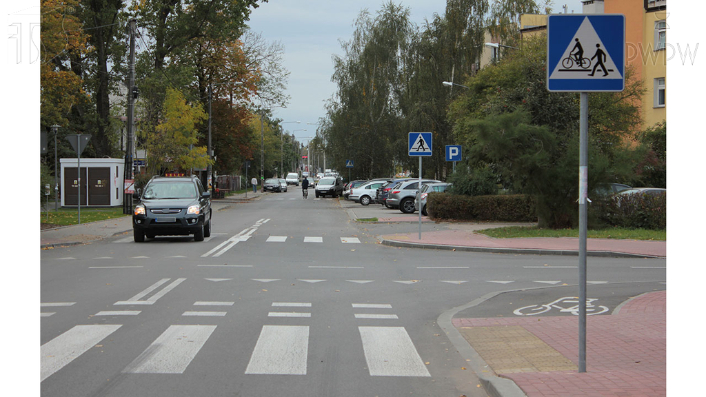 zdjecie do pytania - Czy jazda motorowerem po znakach poziomych może być niebezpieczna?