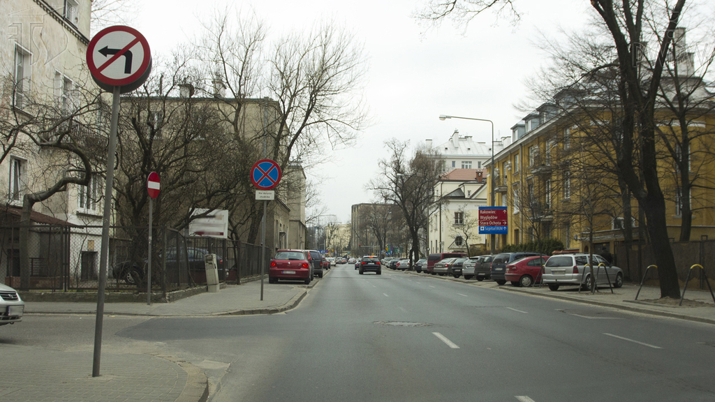 zdjecie do pytania - Czy w przedstawionej sytuacji wolno Ci skręcić w lewo?